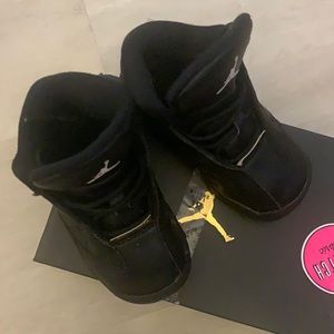 Toddler girls, black and gold sparkle Jordan’s